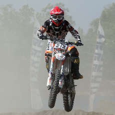 Kroser Aldi Lazaroni Juara di Kandang