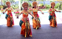 Tari Selat Segara turut memeriahkan Grand Strategy Meeting World Culture for Development Forum (WCF). (Gusmun/detikcom).
