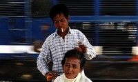 Dari hasil kerja kerasnya, Jamal mendapat penghasilan rata-rata Rp 40.000 per hari.