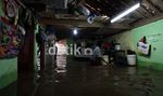 Banjir Kiriman Rendam Kampung Melayu