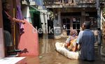 Banjir Kiriman Rendam Kampung Melayu