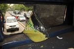 2 Bus TransJ Bertabrakan di Salemba