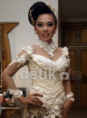 Terlalu Sibuk, Puri Mahadewi Honeymoon Tiap Hari