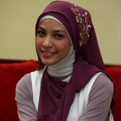 Takut Menyesal, Rachel Maryam Ogah Sulam Wajah