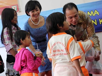 Nonton Film Bersama Anak Jalanan