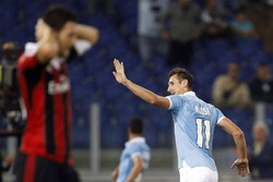 Miroslav Klose merayakan golnya. REUTERS/Giampiero Sposito.