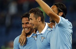 Dengan hasil ini, Lazio tetap berada di posisi ketiga klasemen sementara dengan 18 poin dari delapan pertandingan, terpaut empat poin dari Juventus dan satu poin dari Napoli. Milan juga tetap di urutan ke-11 dengan tujuh poin. REUTERS/Stefano Rellandini.