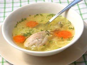 Sluurp! Sup Ayam Terbukti Ampuh Atasi Flu dan Demam