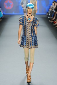 Anna Sui, Spring/Summer 2013. New York Fashion Week SS 2013. [Photo by Frazer Harrison/Getty Images for Mercedes-Benz Fashion Week]