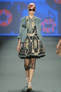 Anna Sui, Spring/Summer 2013. New York Fashion Week SS 2013. [Photo by Frazer Harrison/Getty Images for Mercedes-Benz Fashion Week]