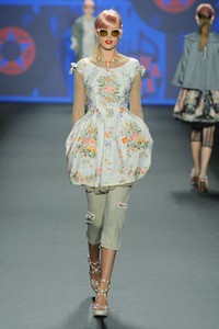 Anna Sui, Spring/Summer 2013. New York Fashion Week SS 2013. [Photo by Frazer Harrison/Getty Images for Mercedes-Benz Fashion Week]