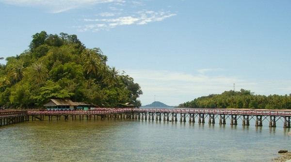 Wisata Segala Ada Di Pantai Carocok Sumbar