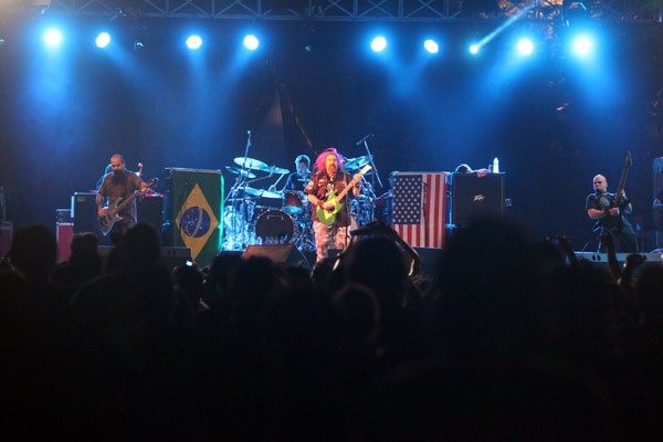 Aksi Soulfly di Jakarta