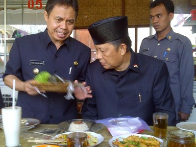 Sehari Tanpa Nasi Dijajal Eks Jaksa Agung Andi Ghalib