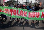 DPR Digeruduk Massa Tolak RUU Kamnas