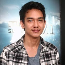 Demi Peran Action, Adipati Dolken Rela Babak Belur