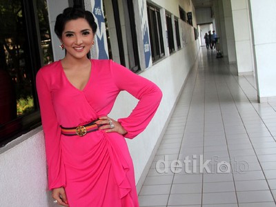 Gaya Pinky Ashanty