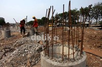 Kepala Pusat Pembinaan Sumber Daya Investasi, Badan Pembinaan Konstruksi Nasional Kementerian Pekerjaan Umum, Mochammad Natsir mengatakan pencapaian hingga 2012 sudah melebihi apa yang menjadi kewajiban tahun ini.