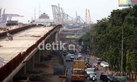 Adapun kebutuhan pendanaan pembangunan infrastruktur 2010-2014 dialokasikan dari beberapa sumber antara lain APBN sebesar Rp 560 triliun (29%), APBD sebesar Rp 355 triliun (18%) , BUMN dan BUMD sebesar Rp 341 triliun (18%), serta dari swasta sebesar Rp 345 triliun (18%).