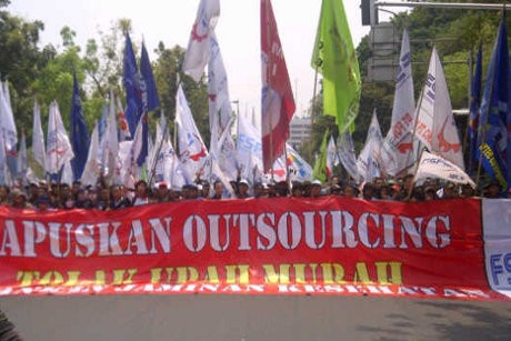 Buruh Luar Jakarta Ikut Berharap UMP Jakarta Tinggi