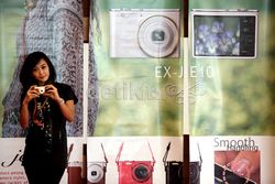 Casio EXILIM Seri EX-JE10 Diluncurkan