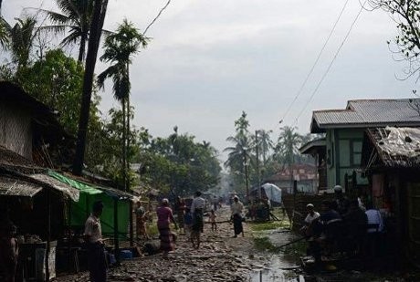 Ratusan Mahasiswa Buddha Gelar Aksi Demo Anti-Rohingya di Myanmar