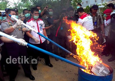 BNN Sulsel Musnahkan 1 Kg Sabu