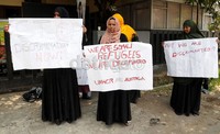 Kedelapan warga Somalia ini merupakan pencari suaka tujuan Australia yang sempat ditahan selama 4 bulan di Rumah Detensi Imigrasi Bolangi, Sulsel.