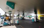 SPBU Petronas Jadi Pangkalan Mobil Omprengan