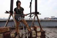 Proses pembuatannya nggak terlalu lama. Kebetulan waktu lagi ngerjain lagu ini, Falcon Pictures nyari lagu untuk dimasukin ke ending credit title (film Hello Goodbye), tuturnya.