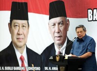 Total nilai megaproyek yang diresmikan Presiden SBY ini sekitar Rp 19 triliun, terdiri atas dua kategori, yakni dua proyek yang telah selesai pembangunannya dan enam proyek groundbreaking atau peletakan batu pertama. (Setpres).