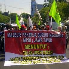 UMK Belum Ditetapkan, Buruh: Walikota Harus Bertanggungjawab