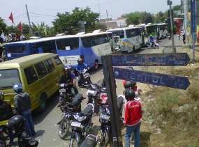 Bypass Mojokerto Diblokir Buruh Hingga Tuntutan UMR Layak Dikabulkan