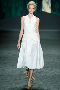 Vera Wang, Spring/Summer 2012. (Photo by Frazer Harrison/Getty Images for Mercedes-Benz Fashion Week)