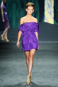 Vera Wang, Spring/Summer 2012. (Photo by Frazer Harrison/Getty Images for Mercedes-Benz Fashion Week)