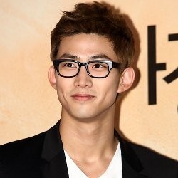 Tes Setara TOEFL, Taecyeon 2PM Raih Skor Tertinggi