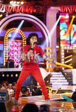 Coboy Junior Warna-warni di Atas Panggung