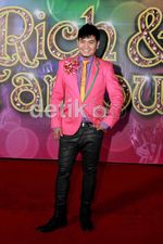 Ivan Gunawan & Indra Bekti Kompak Serba Pink