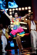 Aksi Kolaborasi Krisdayanti & Syahrini