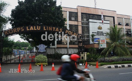 Kapolri Didesak Cabut Gugatan Korlantas Kepada KPK