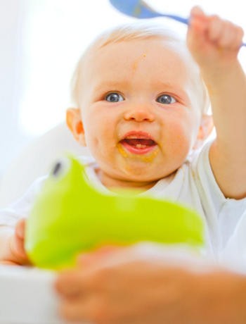 Agar Anak Mahir Memakai Sendok Garpu, Ikuti Tips Ini!