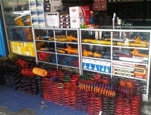 Periksa Shock Breker Mobil Setiap 3 Bulan Sekali