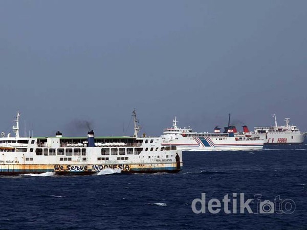 Padatnya Jalur Laut Selat Sunda