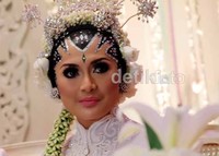 Rencananya resepsi akan digelar pada malam harinya ditempat yang sama.