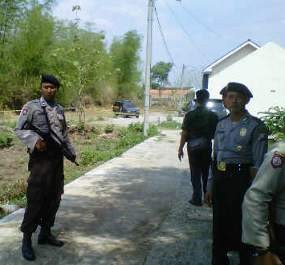 Rumah Terduga Teroris di Madiun Dijaga Ketat 