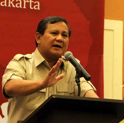Prabowo Diarak Ribuan Simpatisannya di Bali