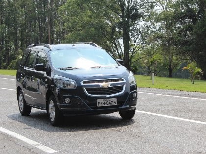 Sensasi Mengendara MPV Pesaing Avanza, Chevy Spin