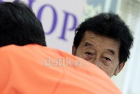 Bob Hasan dua kali mendapat predikat Pembina Olah Raga Terbaik dari SIWO/PWI Jaya, 1980 & 1984. Pada Juni 1984, Bob menerima penghargaan Goldene Ehren Packeten dari Persatuan Atletik Jerman Barat (DLV) untuk jasa-jasanya meningkatkan hubungan atletik Indonesia-Jerman Barat.