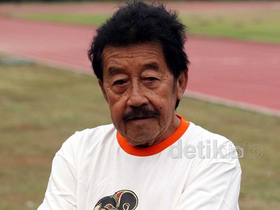 Gaya Santai Bob Hasan