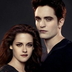 Beradegan Seks dengan Kristen Stewart, Robert Pattinson Merasa Konyol